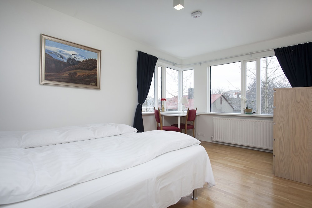 Bella's Apartments view 2
