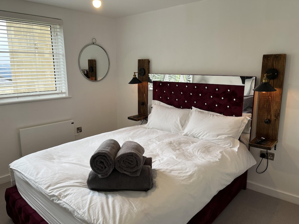 CH Apt 5 2bed in Bath view 2