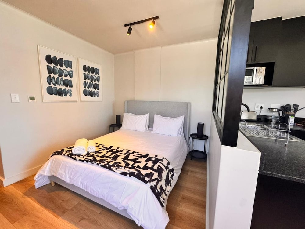 Stylish City Apartment