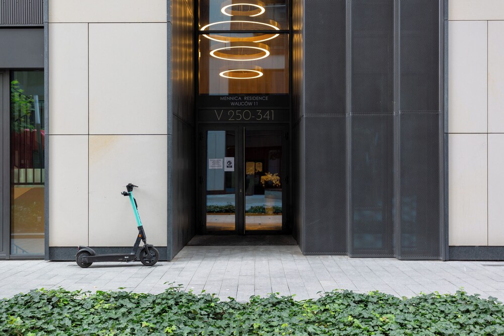 Mennica Morganit by Renters Prestige