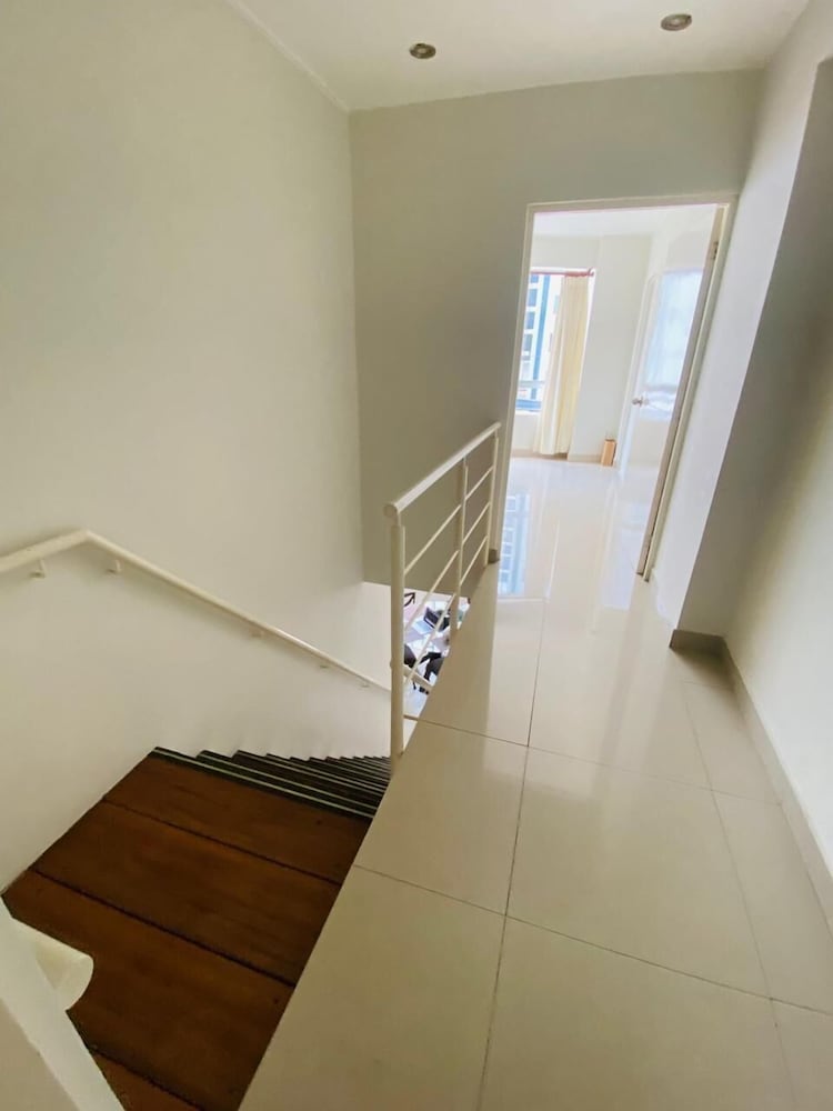 Refined 3BR Duplex with Ocean Charm