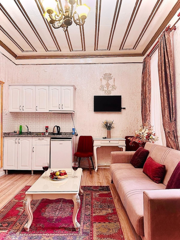 Alhambra Apart Otel - Image 53