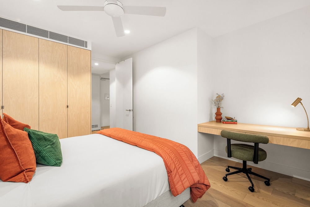 Hall St Apartments by Urban Rest