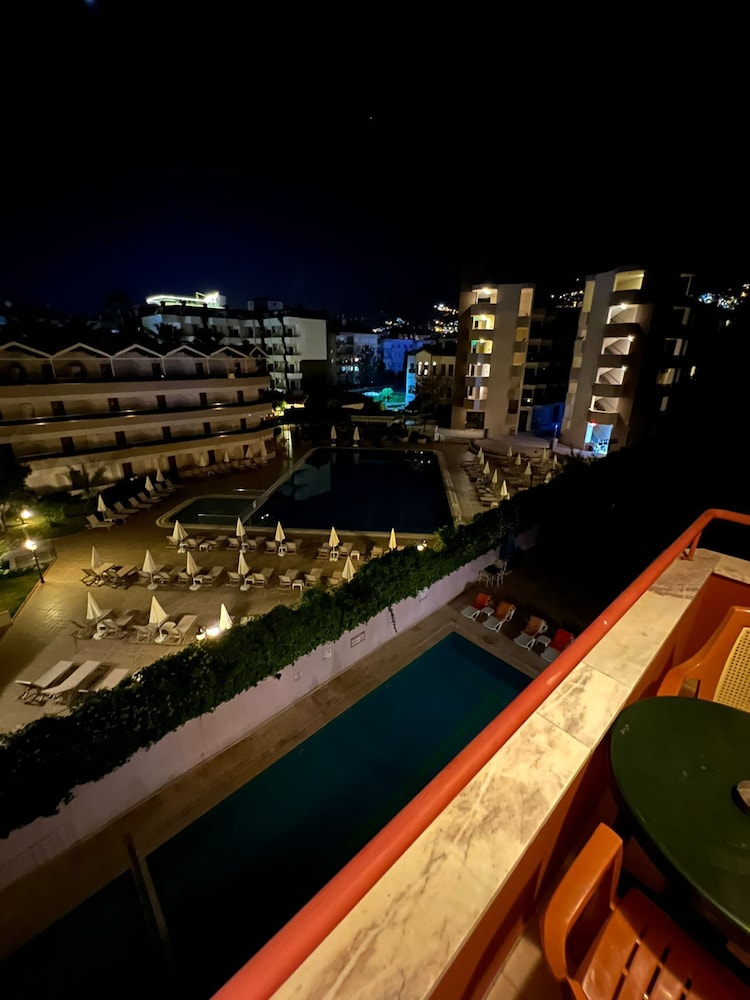 Maren Beach Apart - Image 17