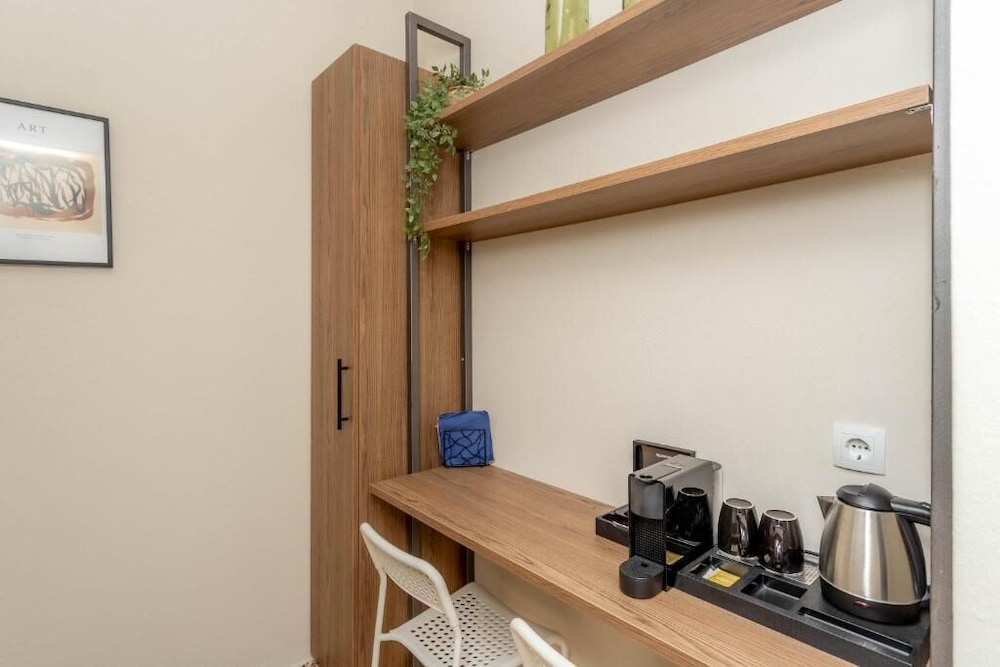 Pteleo apartments