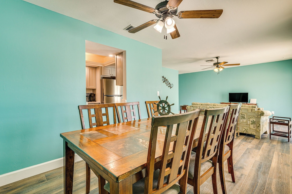 3 Mi to Fort Myers Beach: Unit w/ Furnished Patio!