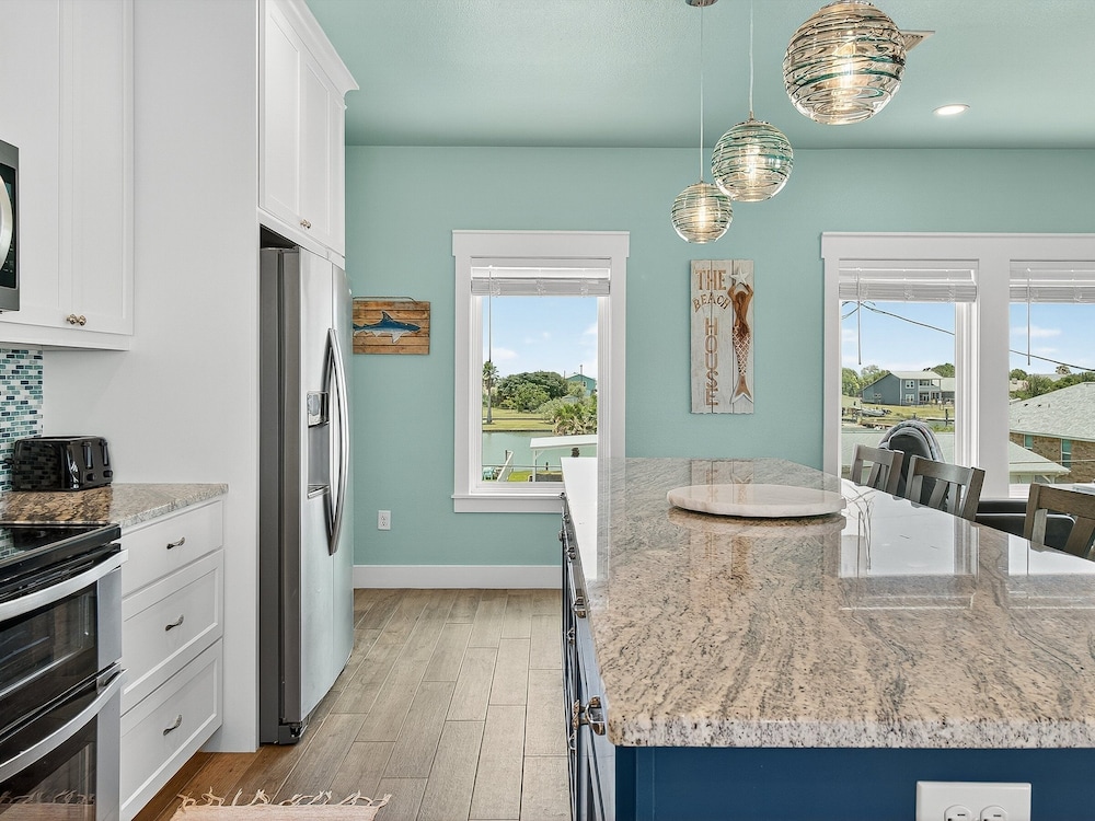 Coastal Vibes Rp230 3 Bedroom Home
