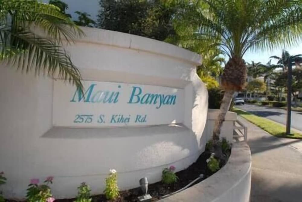 Signature Residences at Maui Banyan