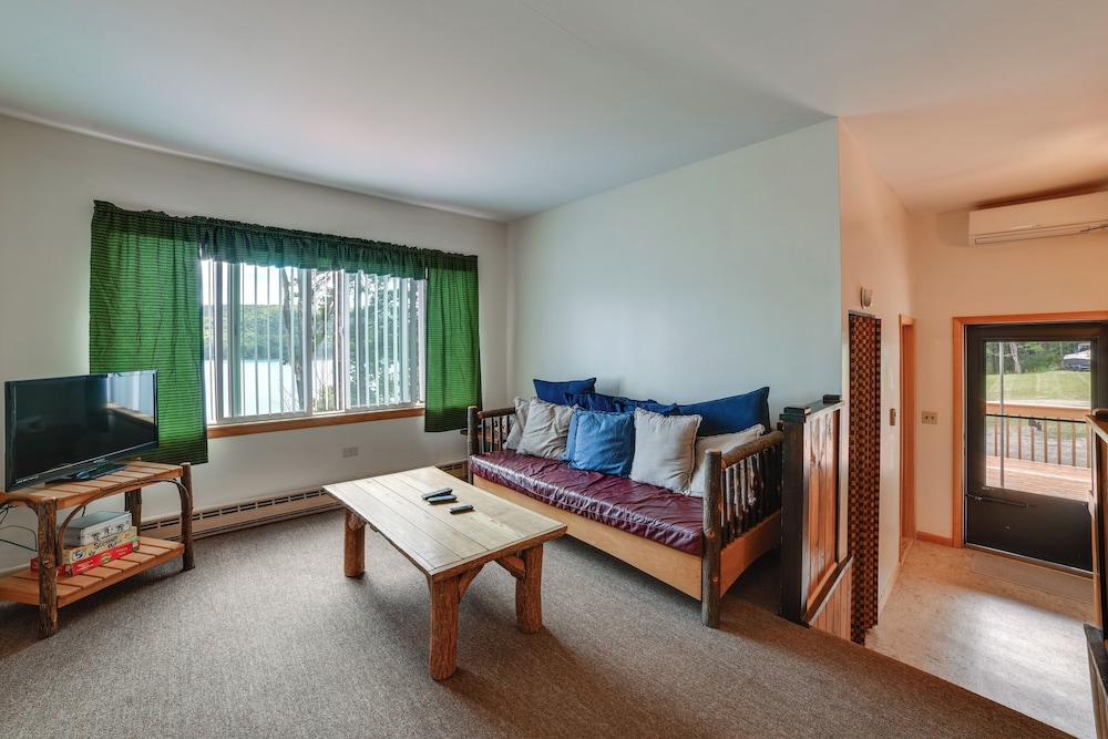 The Perch: Lakefront Cooperstown Apt