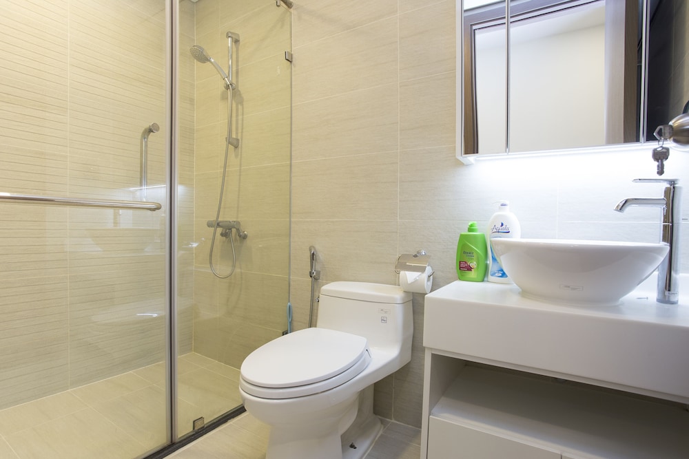 Annie Apartment - Rivergate Resident