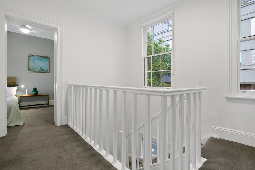 Family Terrace Home Close to Oxford Street