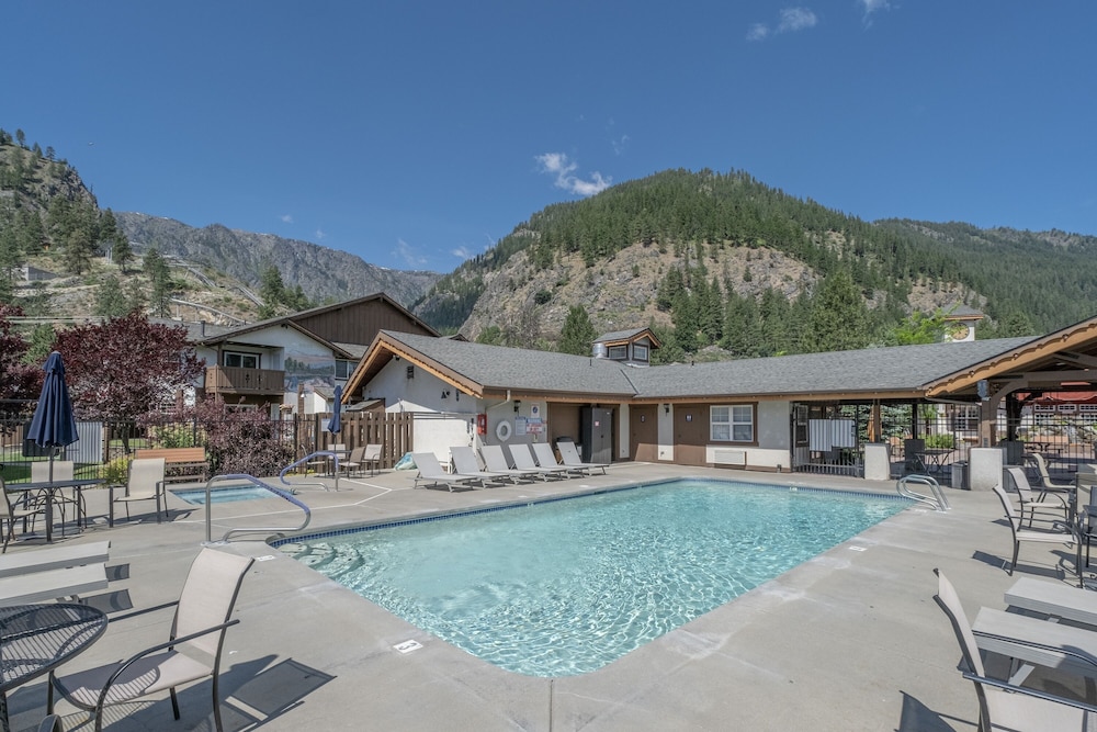 Edelweiss Escape 1 Bedroom Condo