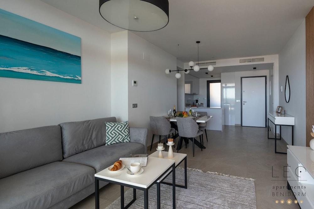 Sunset Cliffs Residence