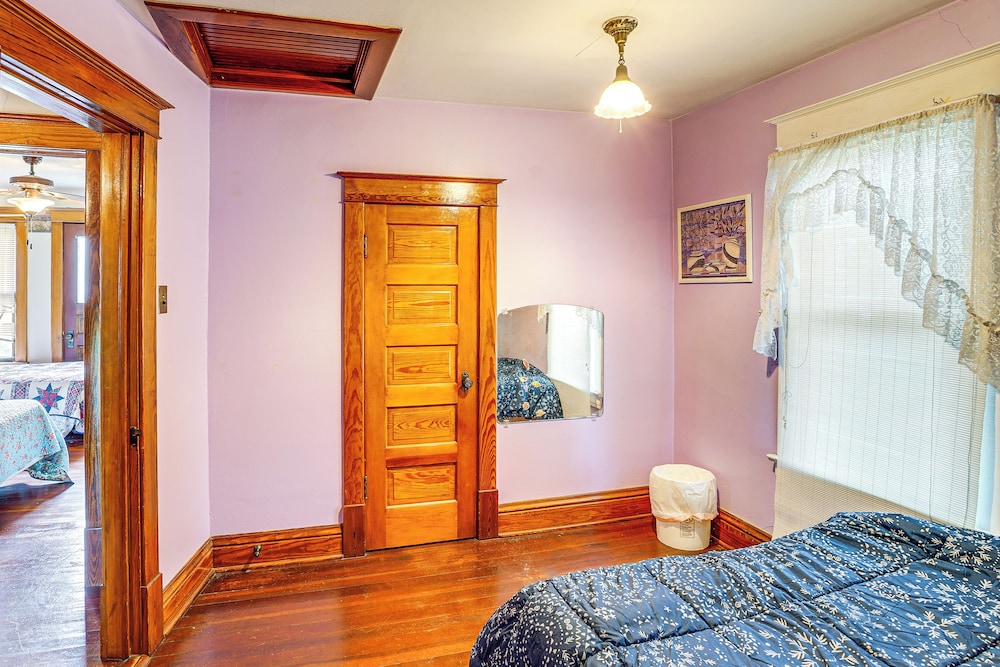 Cozy Rural Hideaway in Mcintosh County!