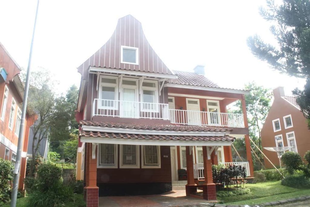 Villa Sofia Kota Bunga