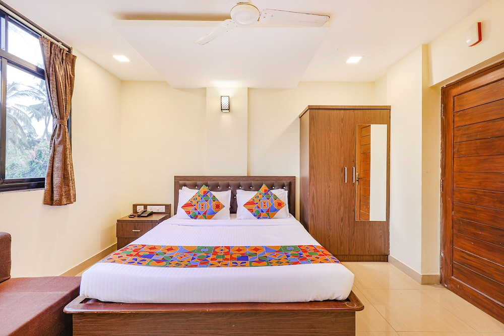Fabhotel Shalom Indus Residency