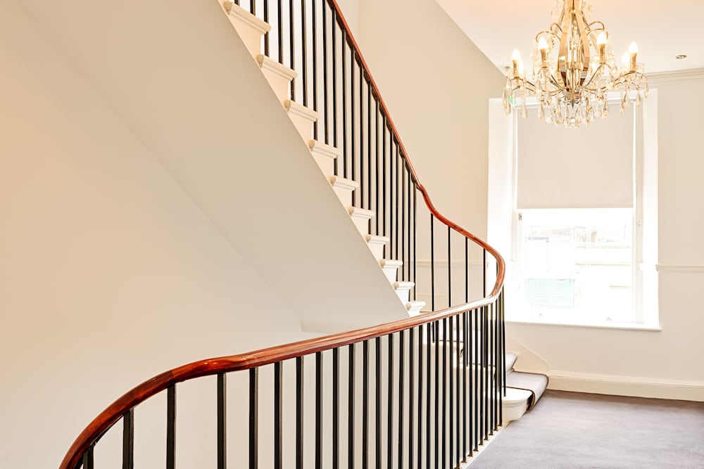JOIVY Re-Imagined Flat in Georgian Architecture Townhouse view 2