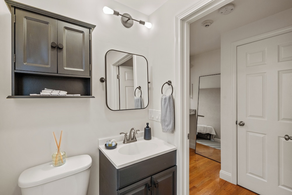 Hygge House Suites