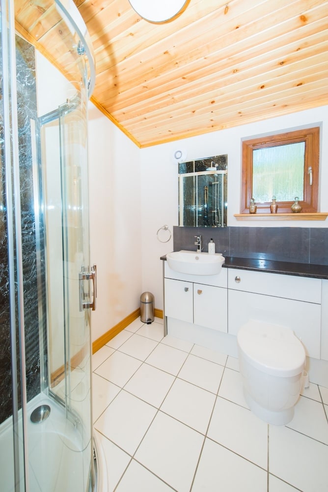 Tawny Lodge