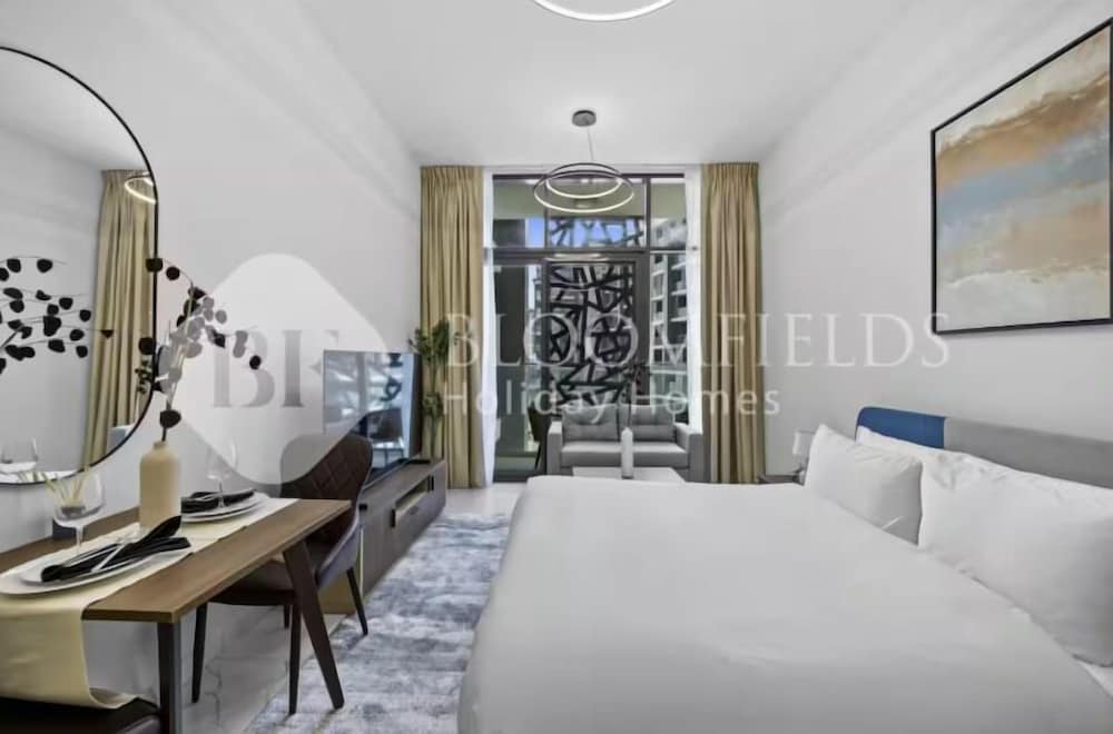 106 Bloomfields Executive STU Gate Masdr