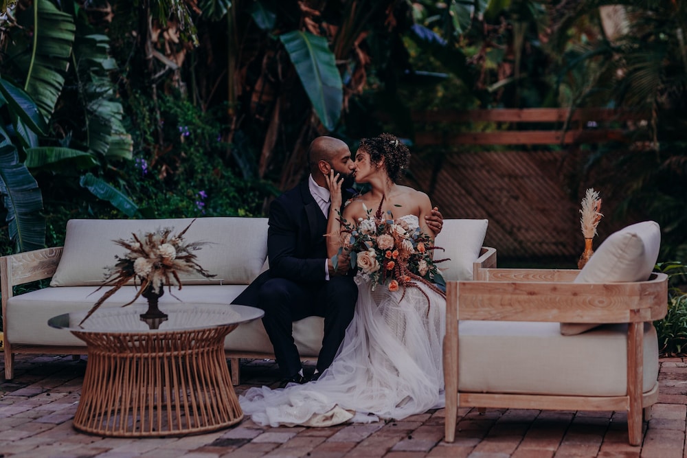 Hotel Manatee Palms - Image 1