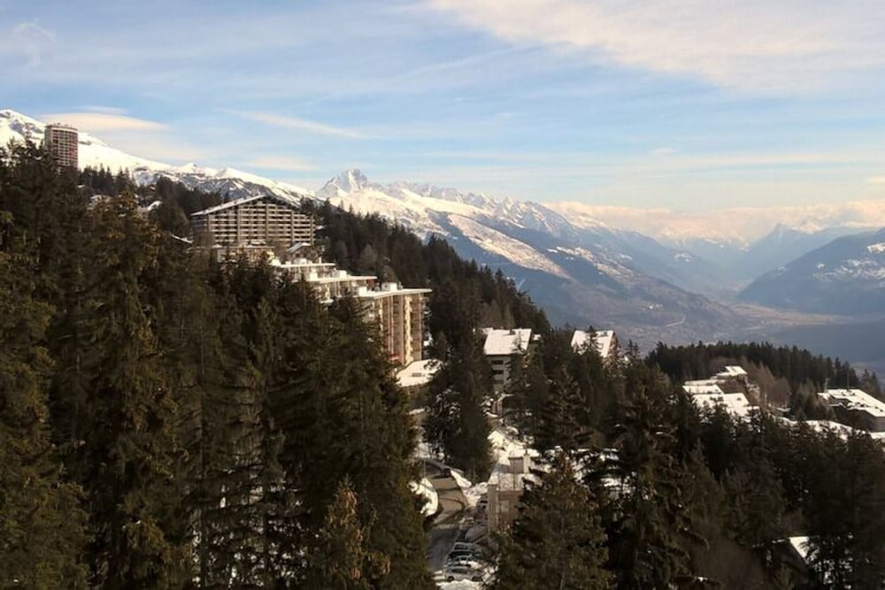 Attractive Apartment in Crans-montana With Sauna