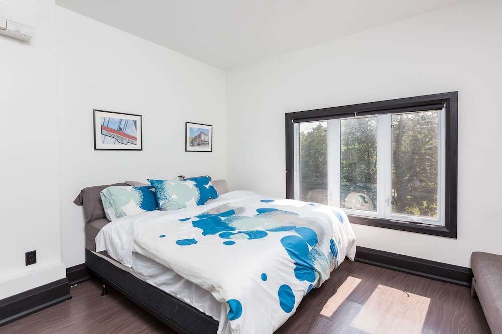 Applewood Suites - West Queen West Lofts - Image 4