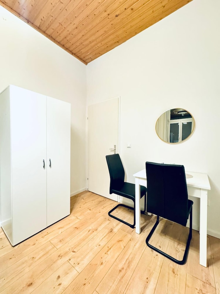 5BR Apartment Near Kaufpark Alterlaa