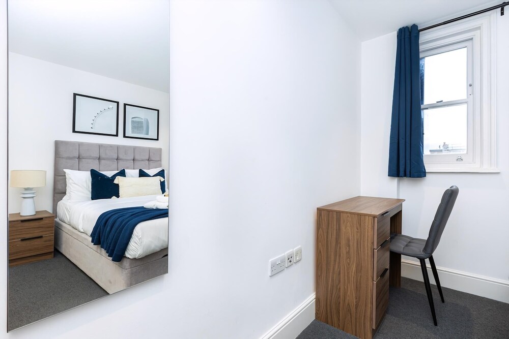 Elegant Three-bed Marylebone Flat Near Oxford Circus!