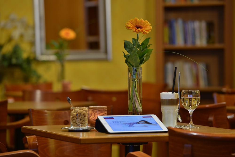 PLAZA INN Leonberg - Property Image 12