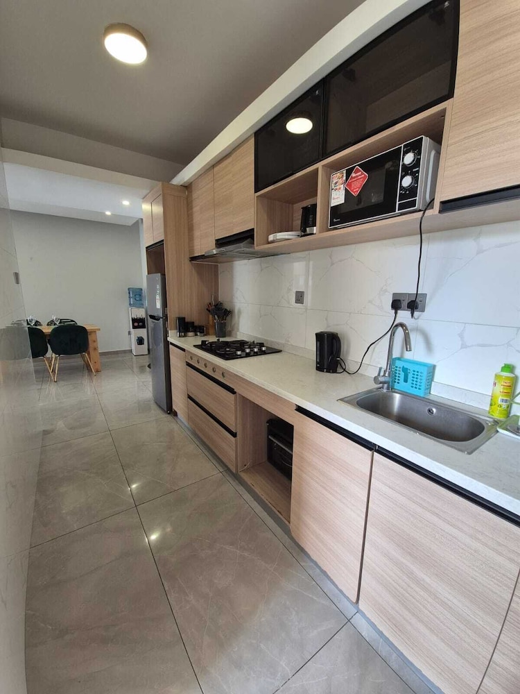 Lux suites 108 Riverside Apartments