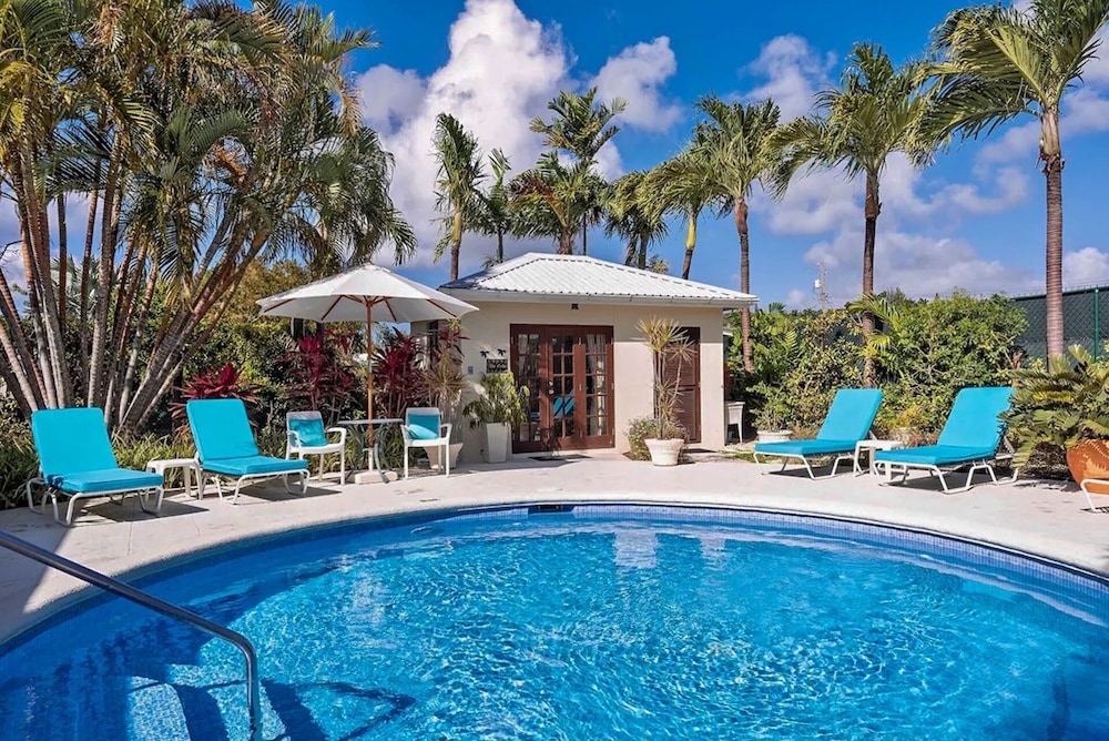 Gibbs Glade Villa 4 Bedroom Home by Bluescape