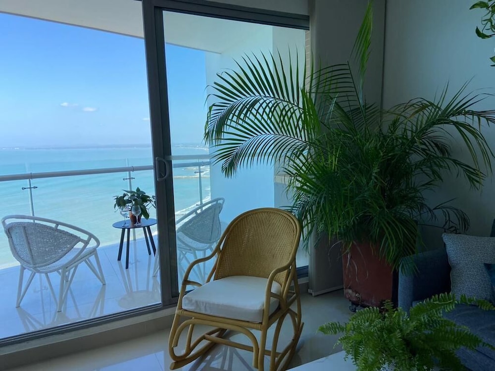 The most tropical and chic flat - 20B2
