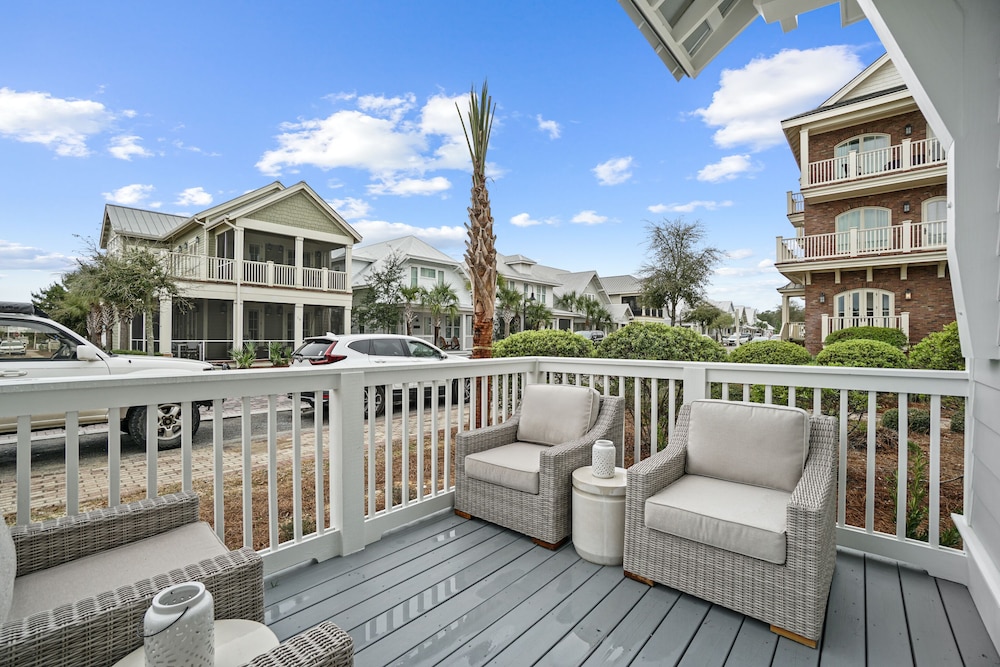 Prominence on 30A by Panhandle Getaways