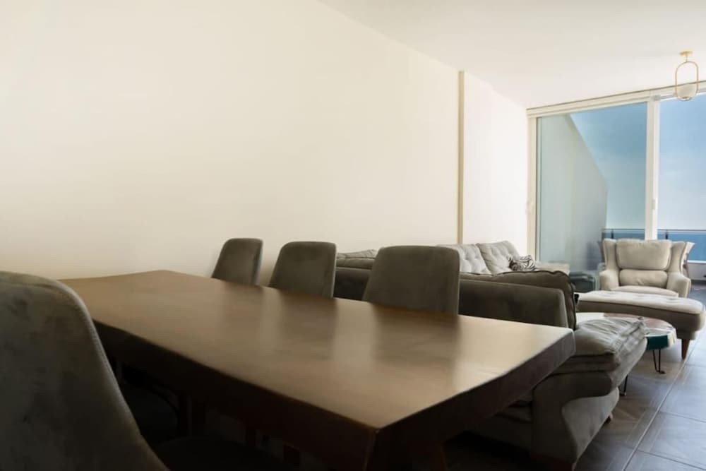 Exclusive Seafront Duplex With Jacuzzi