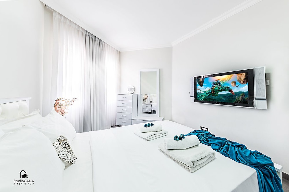 Luxury Apartment by Lake Kinneret