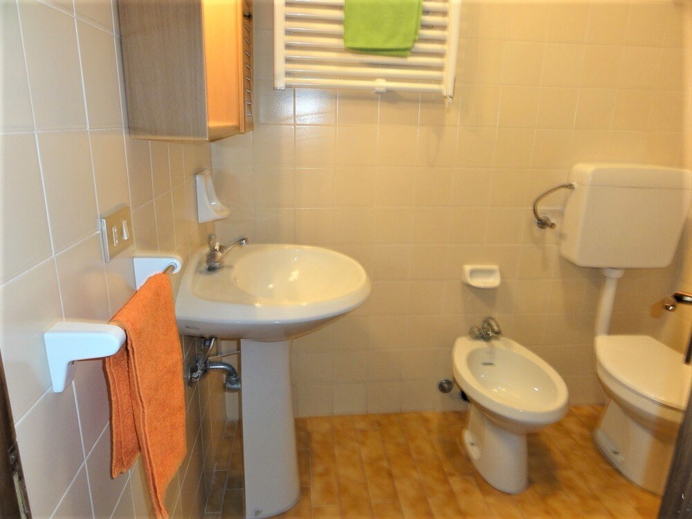 Photo 35