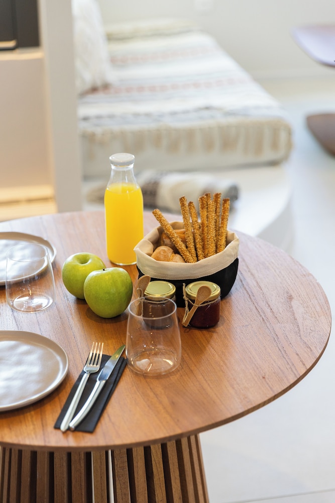 Niabelon Suites