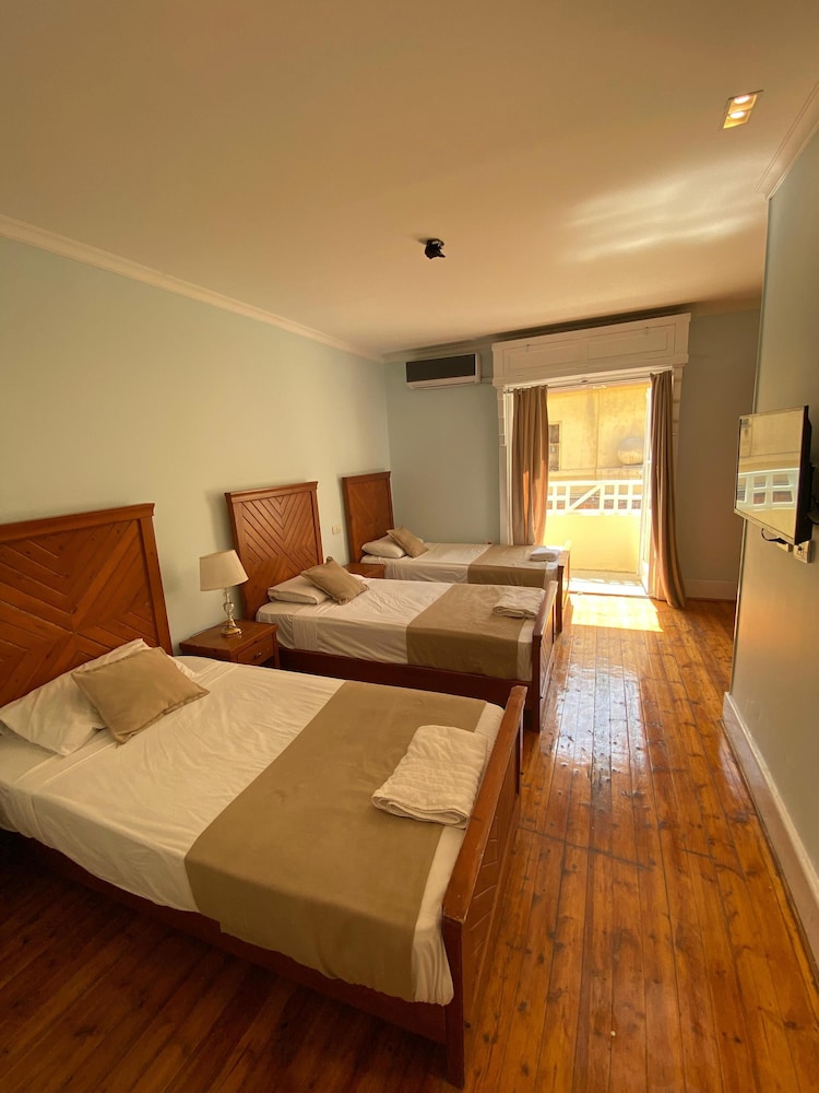 cairo house hostel