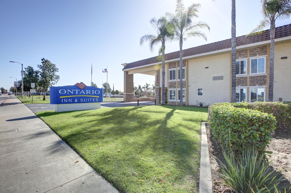 Hotel Ontario Inn & Suites