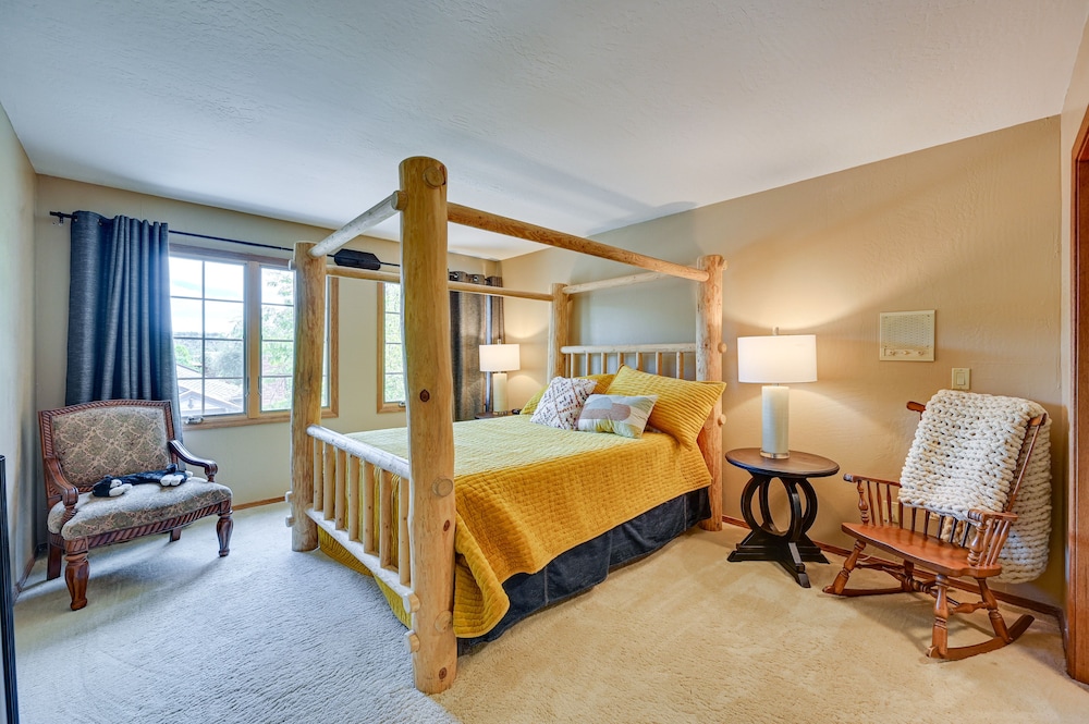 Payson Vacations - Expansive Payson Golf Retreat w/ Games  Hot Tub! - Property Image 12