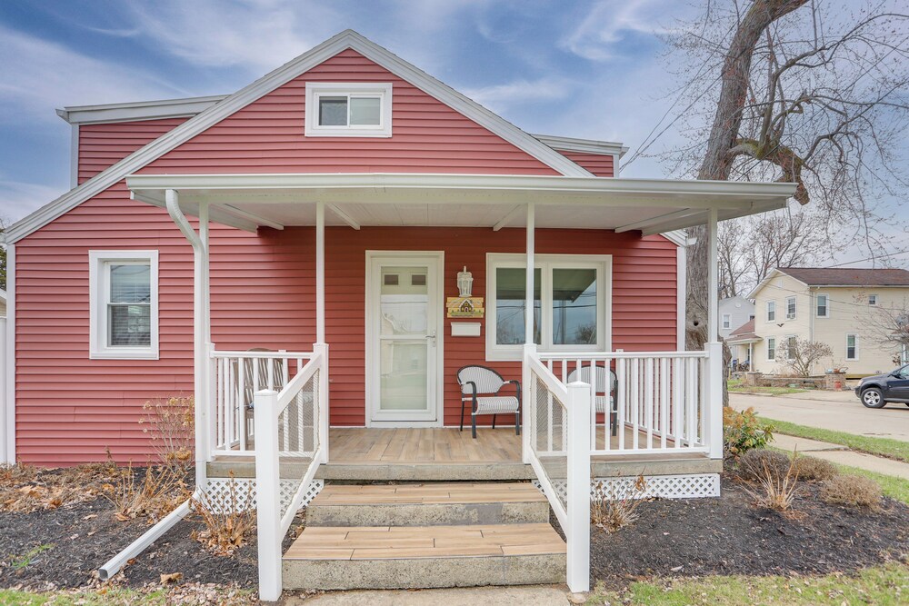 1 Block to Beach: Home w/ Hot Tub in Port Clinton!