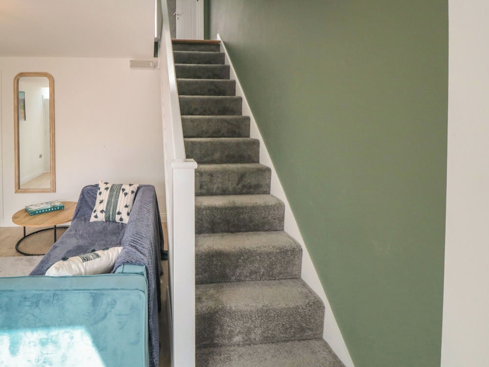 1 Staveley Cottages