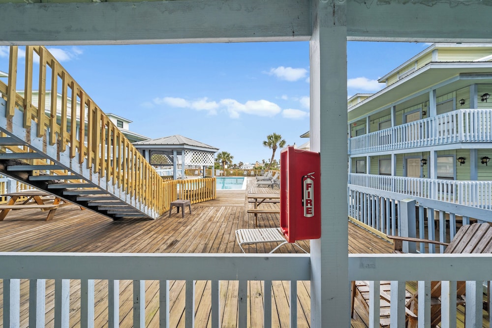 The Cove Condos
