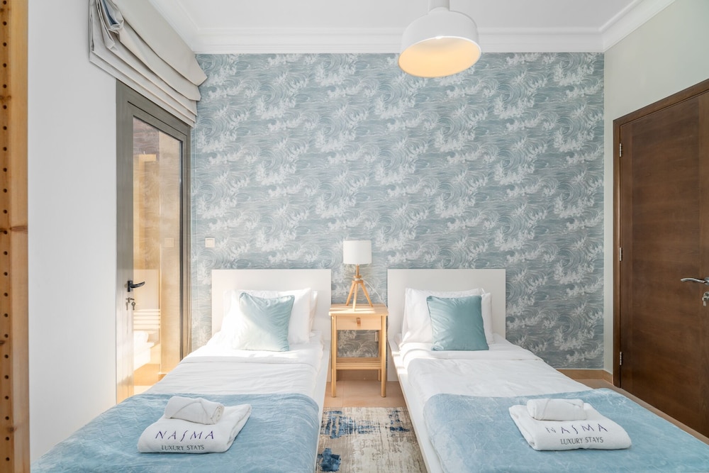 Nasma Holiday Homes - Al Hamra Village