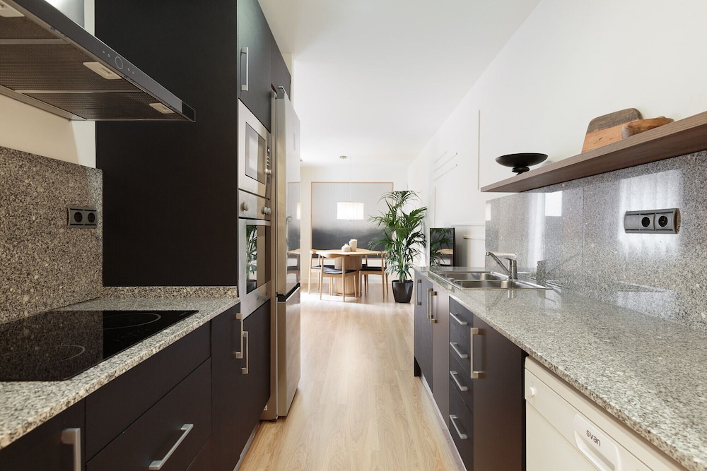 Casanova Apartments By Olala Homes