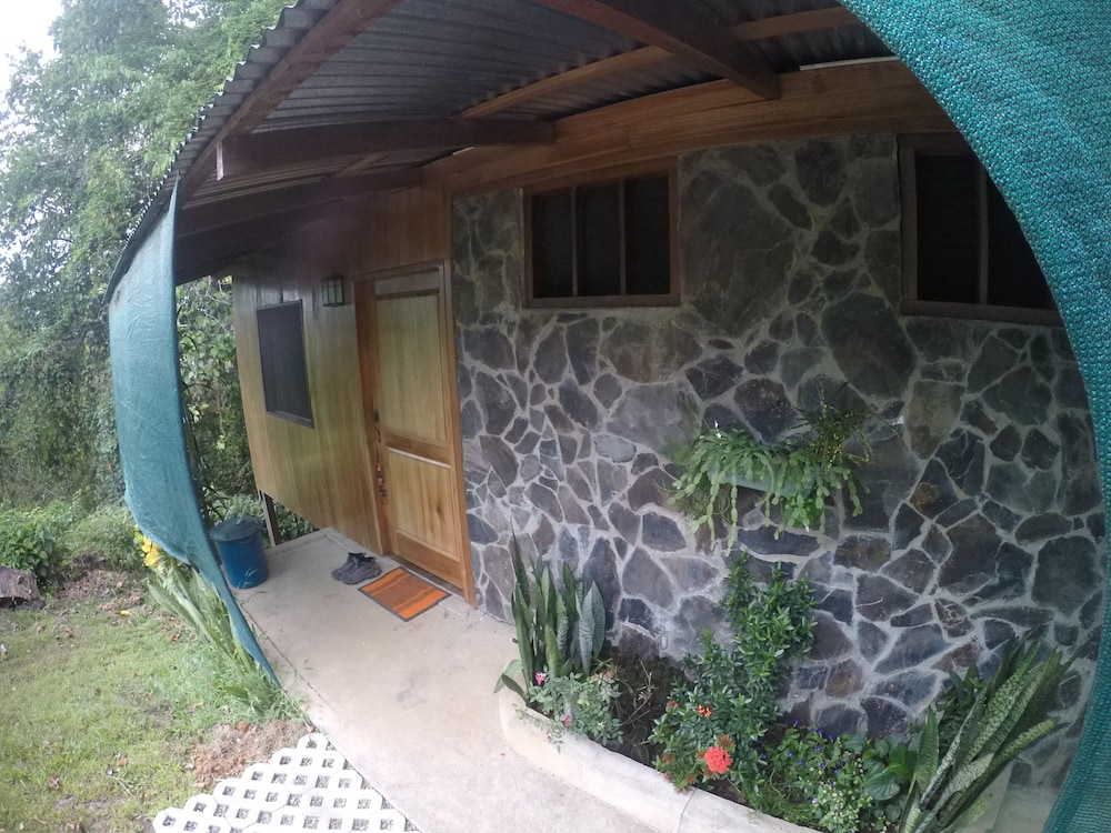 Cabañas Bajo Bosque Drake