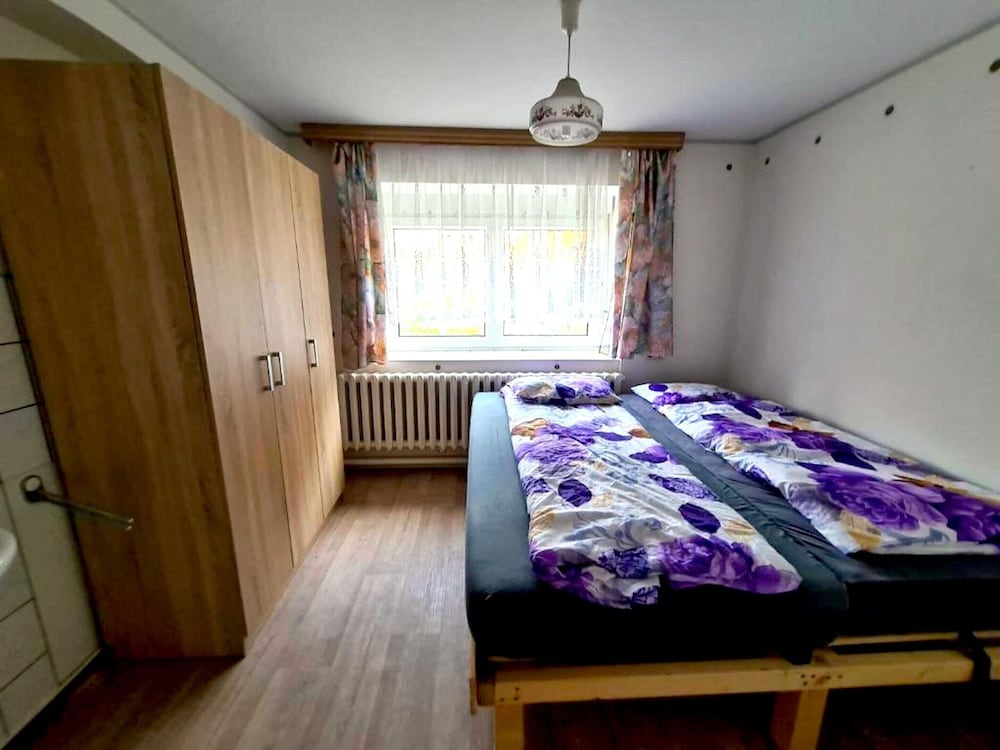 Ferienhaus in Barenstein bei Grunen Hugeln