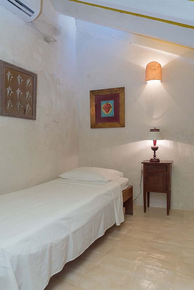 Casa Kubik Boutique Private Pool by Nomad Guru view 3