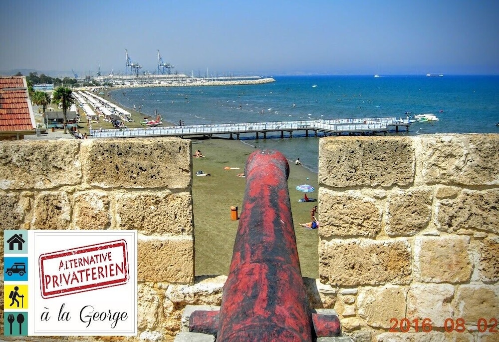 Tzionis Petroktisto Holiday Stonehouse